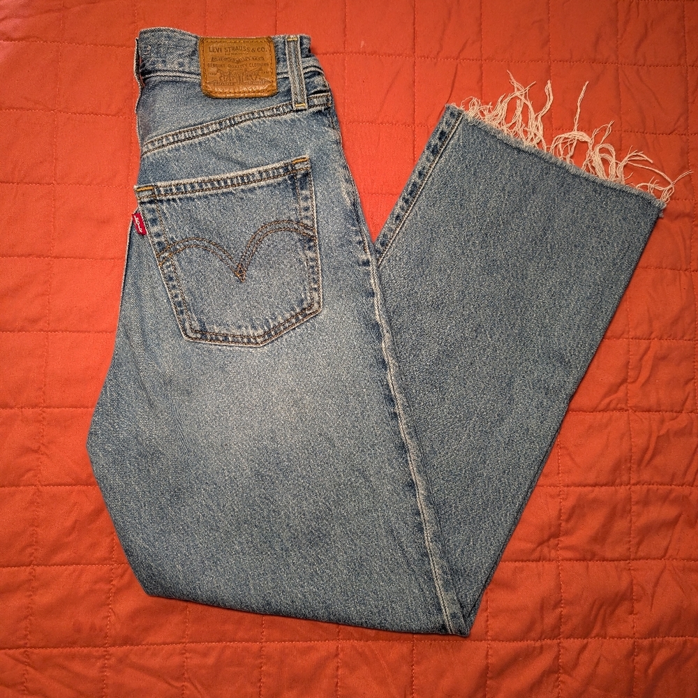 Levi's Classic Blue Jeans with Frayed Hem